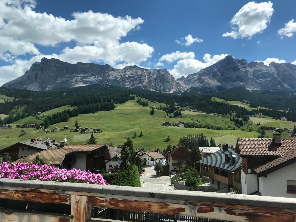 Chalet Stefan - Apartments ラ・ヴィッラ エクステリア 写真