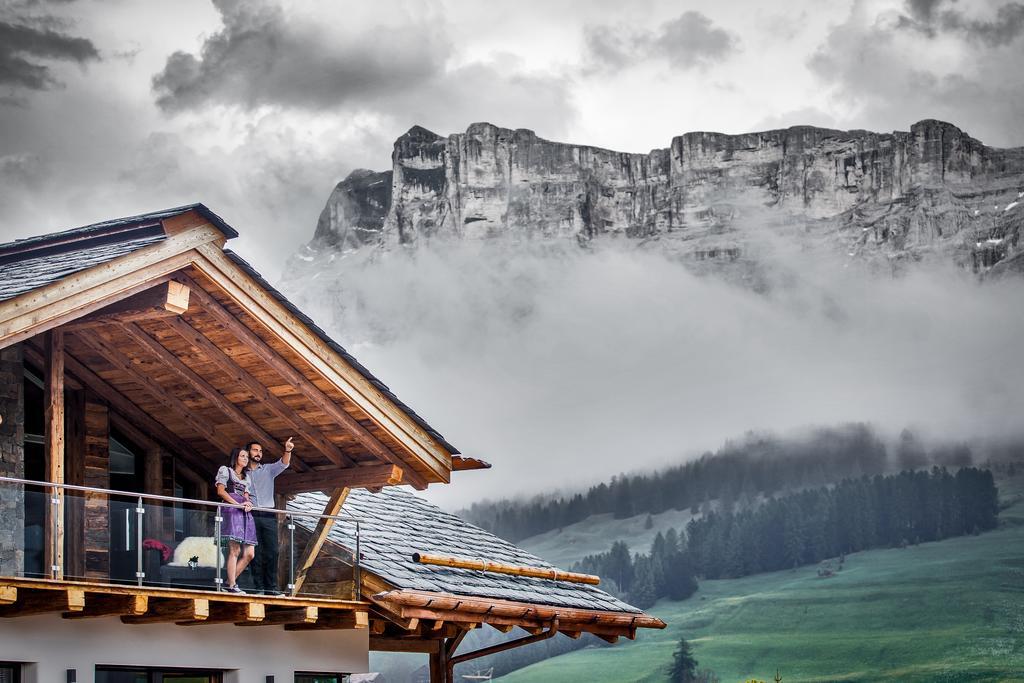 Chalet Stefan - Apartments ラ・ヴィッラ エクステリア 写真