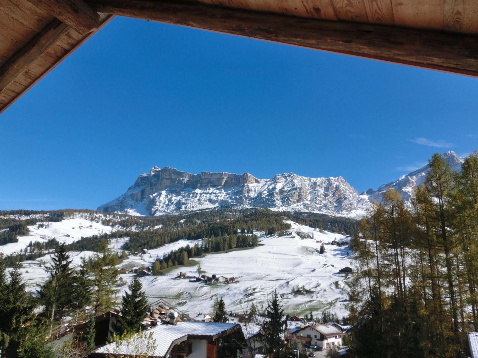 Chalet Stefan - Apartments ラ・ヴィッラ エクステリア 写真