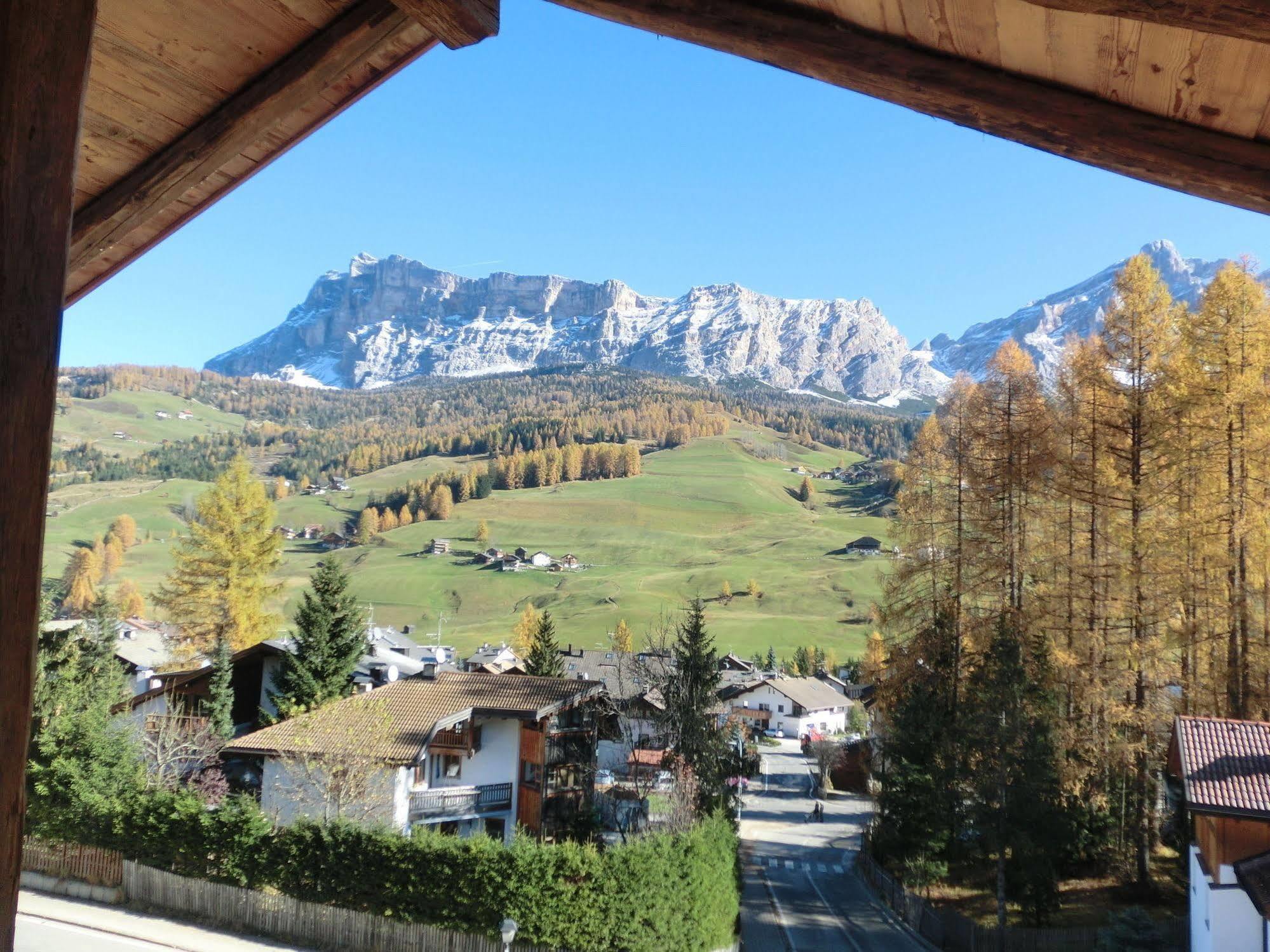 Chalet Stefan - Apartments ラ・ヴィッラ エクステリア 写真